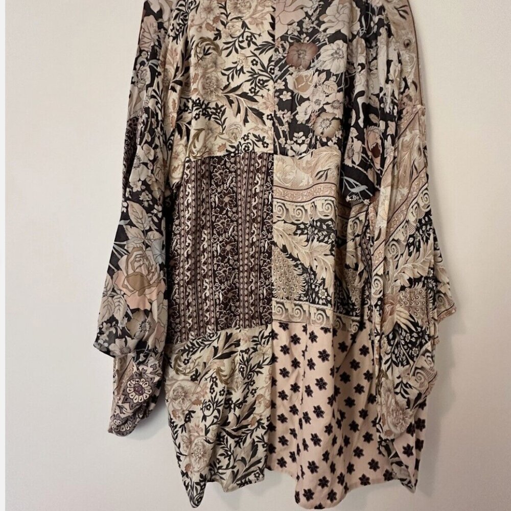 Spell Renew Patchwork Short Robe Blush VHTF 🦄 - Picture 5 of 9